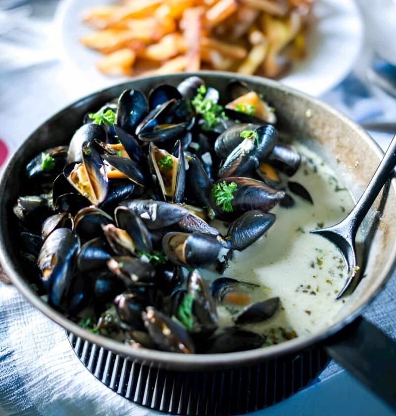 Steamed Mussels Recipe (Easy, Flavorful & Foolproof Guide for Beginners) 47 steamed mussel recipe