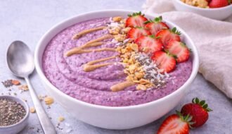 vanilla berry smoothie bowl feature image.jpg