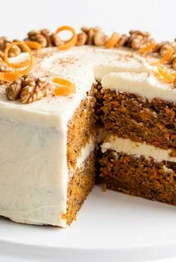lloyd carrot cake recipe featured image